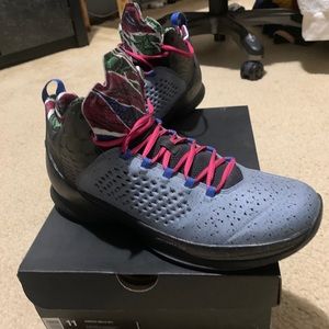 Jordan Melo M11 ‘Concrete Island’ (ONLY WORN ONCE)